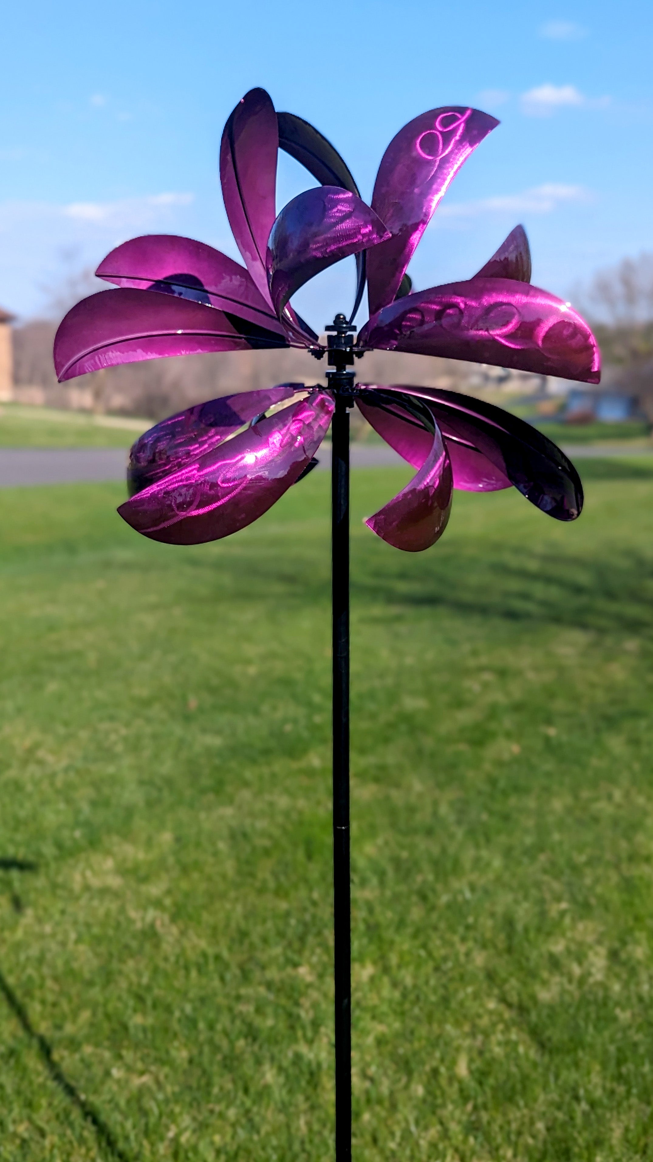 Purple Luminous Montana - Kinetic Art Spinner