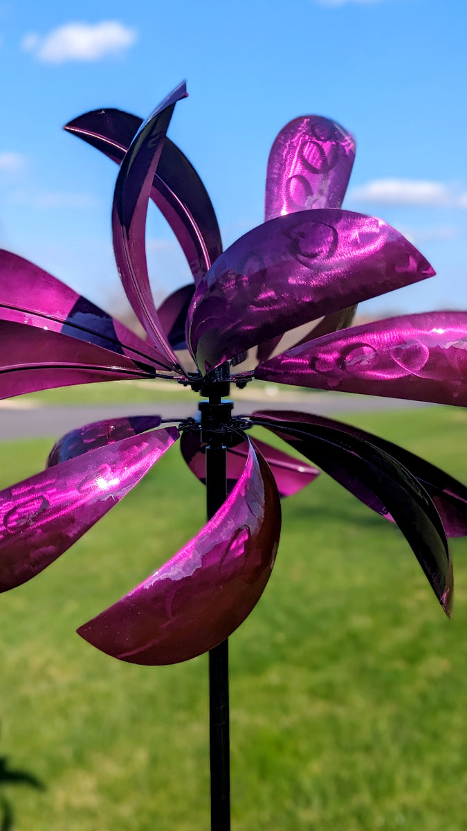 Purple Luminous Montana - Kinetic Art Spinner – Robin's Nest